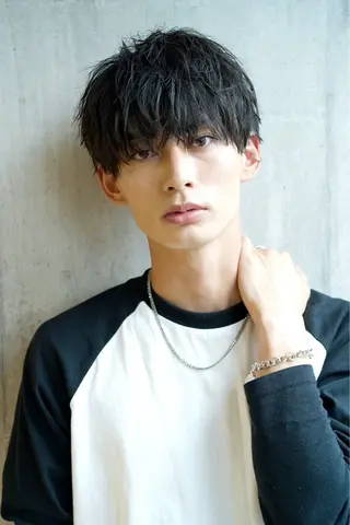 ショート AttRact所属・天野 照のヘアスタイル