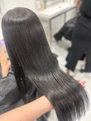 ロング 渋谷🥇透明感カラー 特化美容師のヘアスタイル