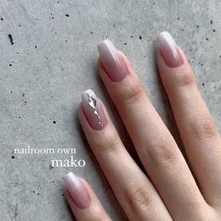 ネイル nailroom own所属・mako (own)のネイルデザイン