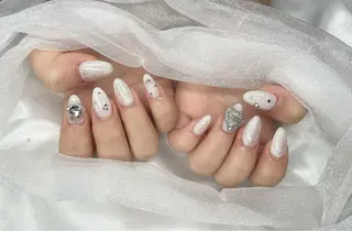 ネイル Roi〈ロワ〉 Minakoのネイルデザイン