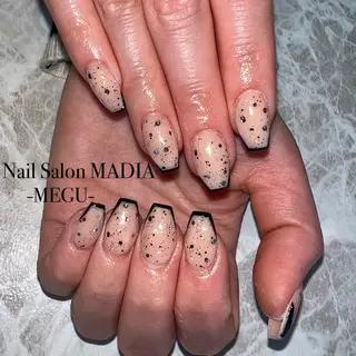 ネイル MADIA藤沢所属・MADIA MEGUのネイルデザイン
