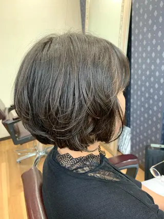 ショート パーマ 髪質改善🩵艶髪 ストレート🩵山口のヘアスタイル