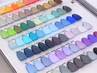 ミディアム ogama marinaのネイルデザイン