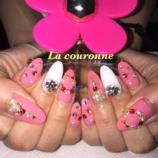ネイル Lacouronne NATSUMIのネイルデザイン