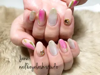 ネイル Yakko pas á pasのネイルデザイン