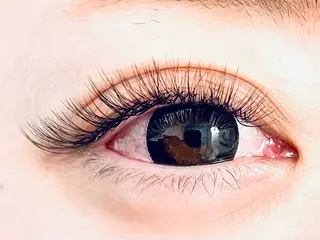 マツエク・マツパ ᴘʟᴀᴛɪɴᴜᴍ ᴅᴏʟʟ♥ʀɪɴᴀのマツエク・マツパデザイン