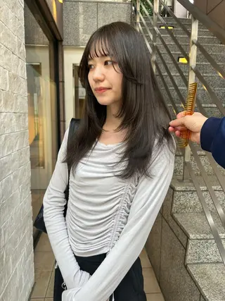 ロング カラー グレージュ× ボブ× ハイトーン　前田隆太のヘアスタイル