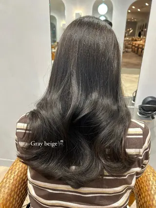 ロング カラー 柴田 千春のヘアスタイル