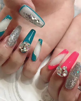 ネイル 《LB》ラブリエ Nail&eyeのマツエク・マツパデザイン
