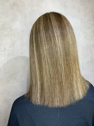 ミディアム BuzZ所属・西村 雄二/エクステのヘアスタイル