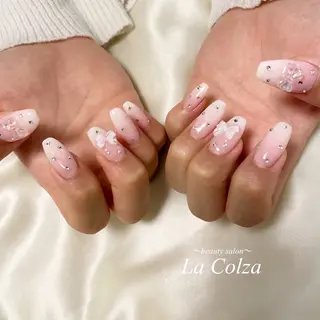 ネイル La Colzaのネイルデザイン