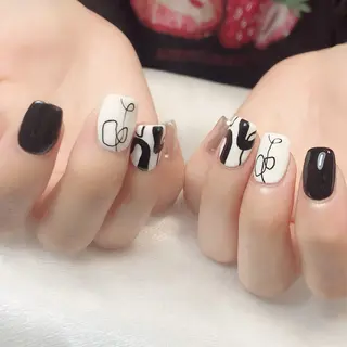 ネイル Legit nail salonのネイルデザイン