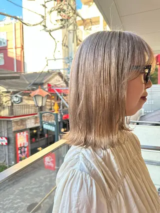 ミディアム カラー OLSEN D.B.A BALLOON HAIR所属・さとう あやかのヘアスタイル