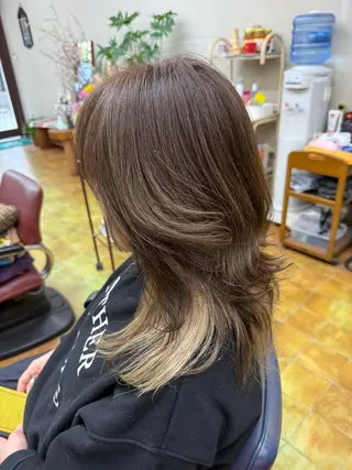セミロング カラー 髙橋 さくらのヘアスタイル