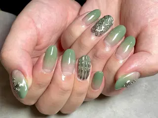 ネイル elu. modelのネイルデザイン