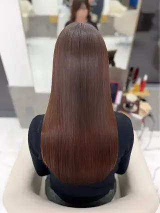 ロング 里見 愛梨のヘアスタイル