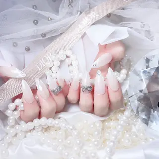 ネイル Yudia🦋 azuのネイルデザイン