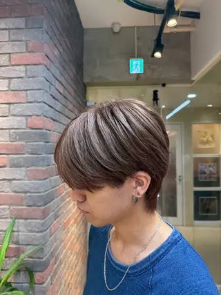 ショート カラー 吉川 慶斗のヘアスタイル