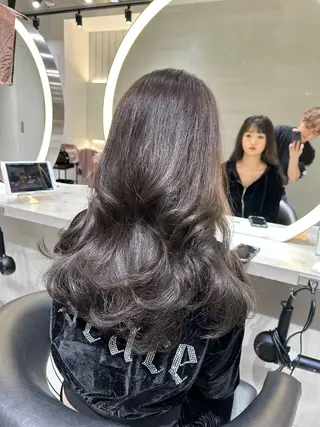 ミディアム コウスケ/ lond uluのヘアスタイル