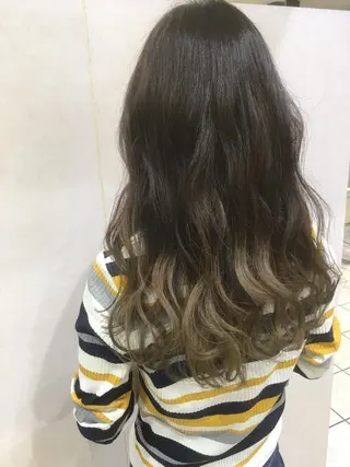 ロング カラー ヘアアレンジ 💎TAKA 💫髪質改善🏆のヘアスタイル