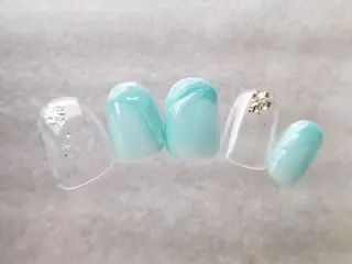 ショート ネイル 吉祥寺🌟 ネイルフロンティアのネイルデザイン