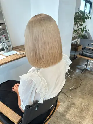 ミディアム カラー ✨艶ブリーチカラー ✨四ノ宮裕己のヘアスタイル
