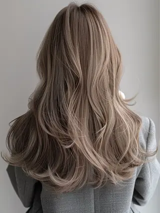 ロング カラー NANAMI/海外風 レイヤー/ボブのヘアスタイル