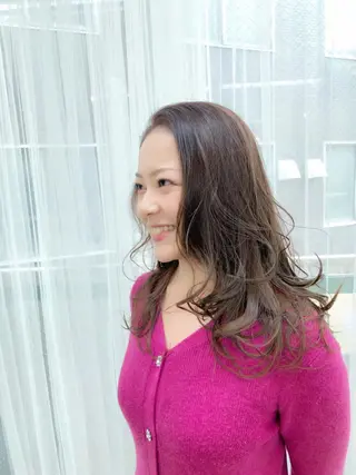 ミディアム カラー パーマ ajuga所属・hama yukiのヘアスタイル