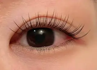 マツエク・マツパ eyelash&nailstudio BeautyA×Re:NaiL所属・アイリスト SAITOのマツエク・マツパデザイン