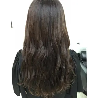 ロング カラー 岩崎 裕司のヘアスタイル