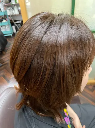 ミディアム カラー katae sayoriのヘアスタイル