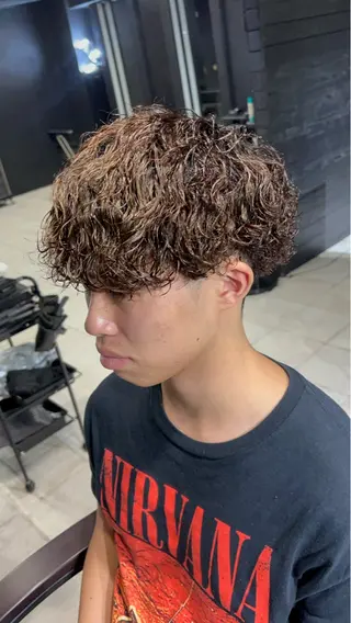 パーマ メンズ 難波/メンズウルフ・ フェザーパーマ鶴田文のヘアスタイル