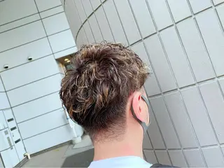 ミディアム パーマ メンズ Zina天王寺 CHIAKIのヘアスタイル