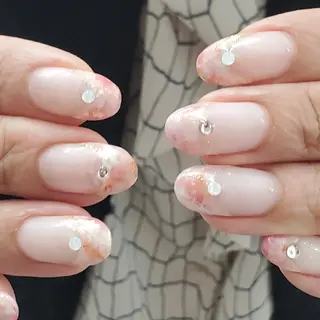 ネイル MOM  原宿店所属・MoM マムネイル原宿のネイルデザイン