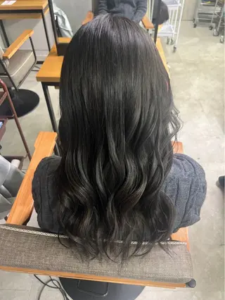 ロング カラー ひろせ ちかなのヘアスタイル
