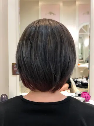 ショート カラー ダメージレス 桧山店長のヘアスタイル