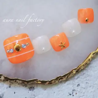 ショート カラー ネイル 赤羽 アウラ ネイルファクトリーのネイルデザイン