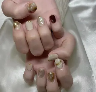 ネイル ミルフィーユ /Tomoeのネイルデザイン