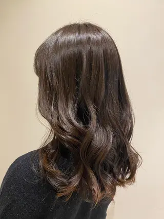 セミロング カラー 艶髪🌿美髪 大塚礼乃【西荻窪】のヘアスタイル