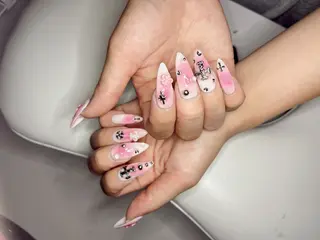 ネイル Cocotté所属・Yamaguchi Anjiのネイルデザイン