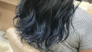 ロング カラー ウエモト タク ショート/レイヤーのヘアスタイル