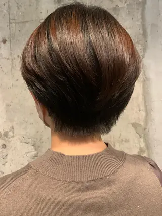 ショート ブリーチなしWカラー /地毛風/小林凪沙のヘアスタイル