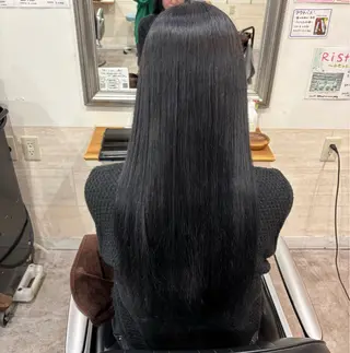 ロング カラー 生尾 虹水のヘアスタイル