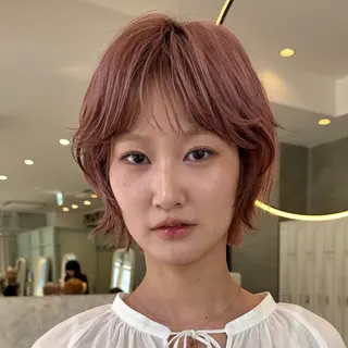 ショート カラー ふみさん/ブリーチ/ ボブ/ウルフのヘアスタイル