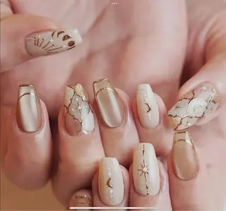 ネイル Demure Momoのネイルデザイン