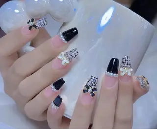 ネイル 💅E•U•B NAIL🌹所属・横浜市中区曙町 ネイルE·U·Bのネイルデザイン