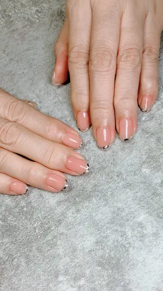 ネイル haleyume所属・shino🌟 痛ネイルのネイルデザイン