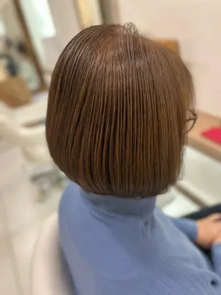 ショート カラー 艶質改善/縮毛矯正 ササキナツミのヘアスタイル