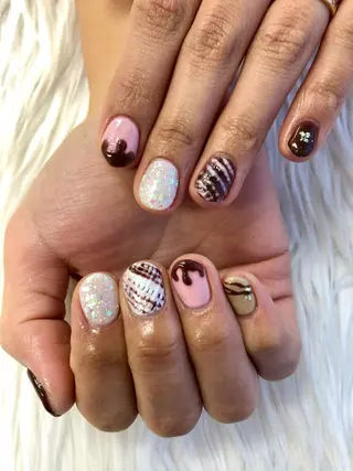 ネイル MADIA藤沢所属・MADIA MEGUのネイルデザイン