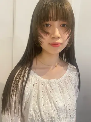 ミディアム カラー 永田 愛莉のヘアスタイル
